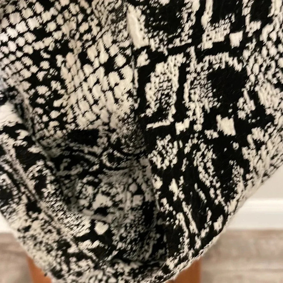 Anthropologie HD In Paris - Faux Wrap Cobra Jacquard Knit Dress - Size Medium - Picture 7 of 9